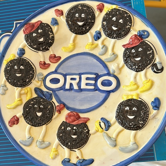 “Vintage” Oreo Plate - Picture 2 of 2